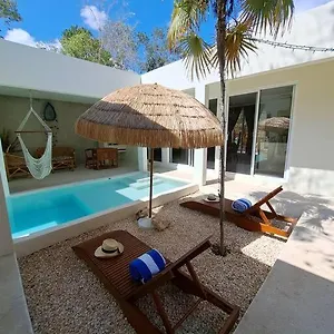  Villa Kuxtah, Beautiful With Private Pool